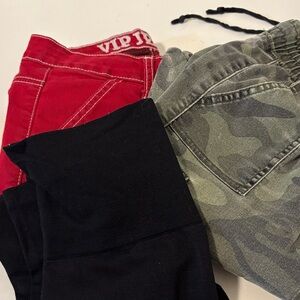 Jr. Miss Lot Woman’s Size S Jeans/Leggins Camouflage/Solid Cargo’s with Pockets